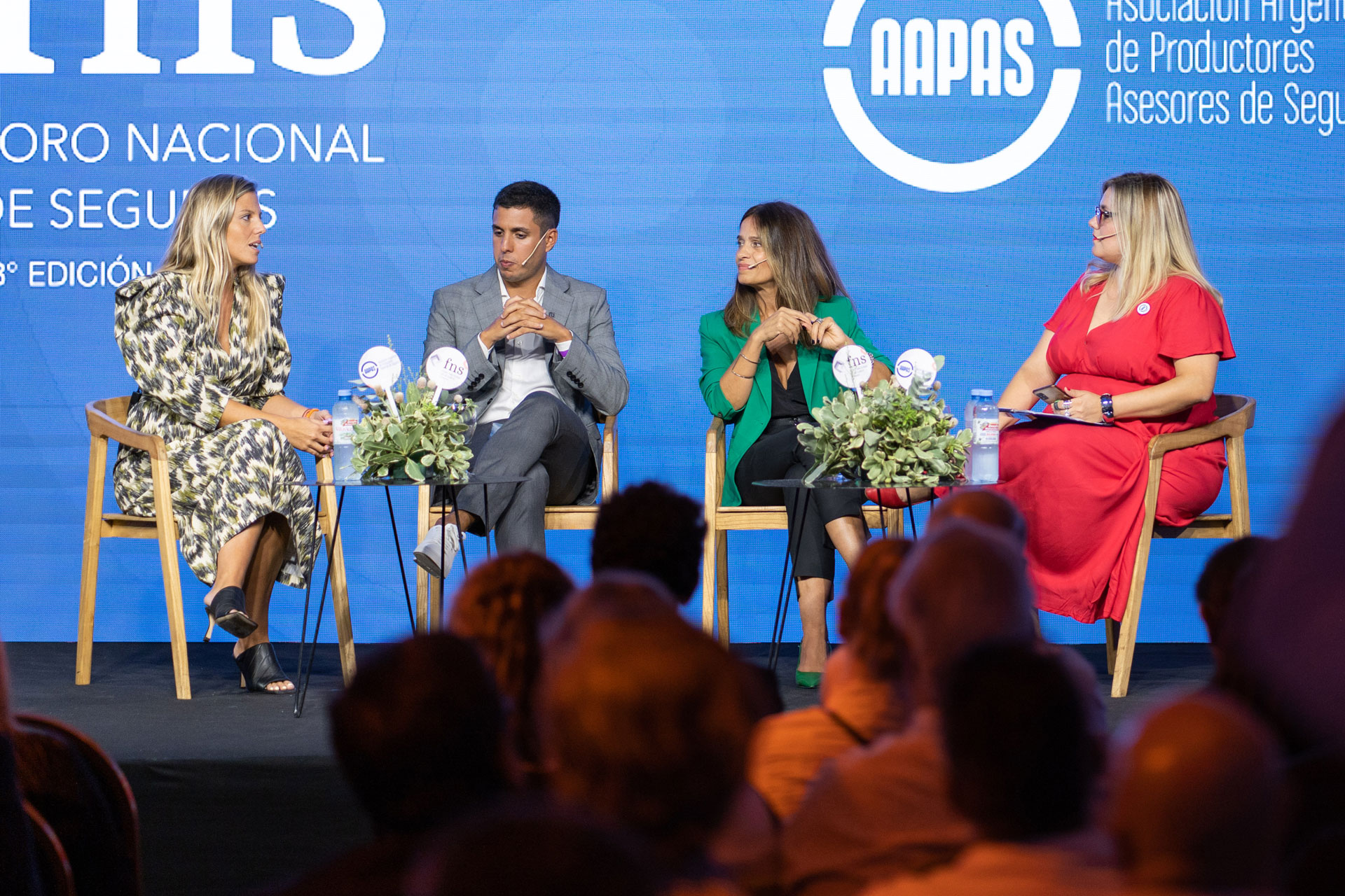 panel de PAS Y SOCIEDADES