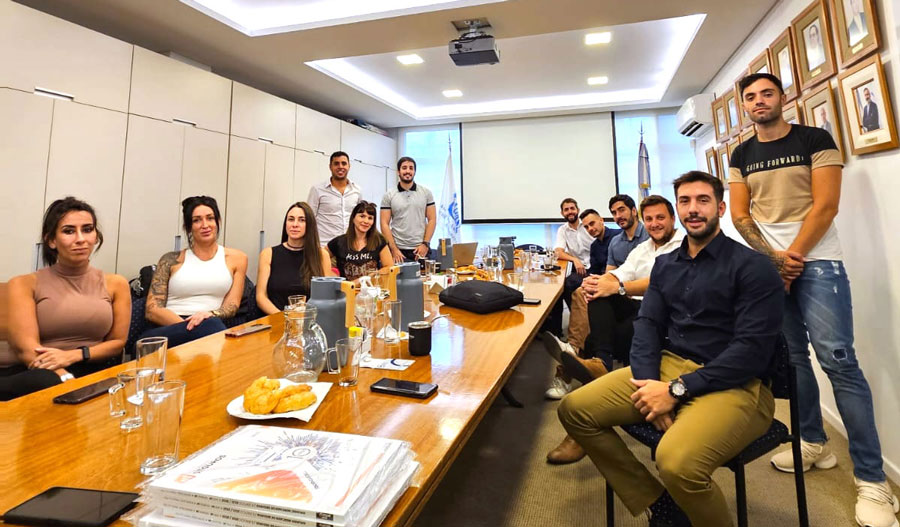 Un espacio para el intercambio profesional y de proyectos para el 2023