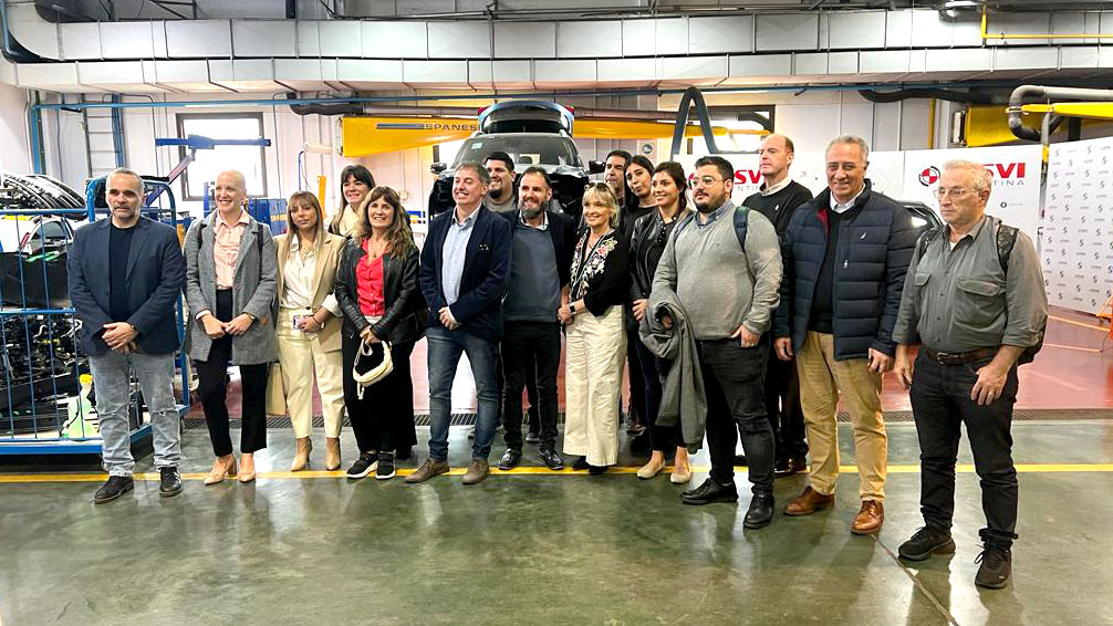 Los P.A.S. atentos a la explicaci&oacute;n t&eacute;cnica en Cesvi